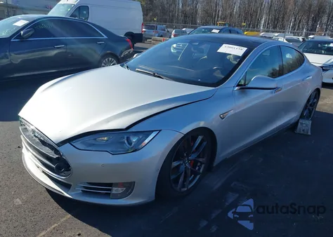 2015 Tesla Model S 70D/85D/P85D из США, поврежденный, VIN 5YJSA1H23FFP78479